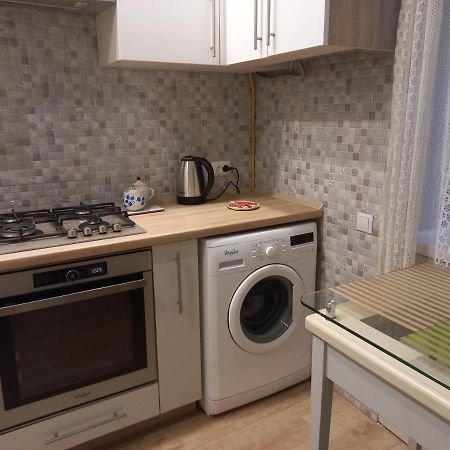 На Ярослава Мудрого Lviv Extérieur photo