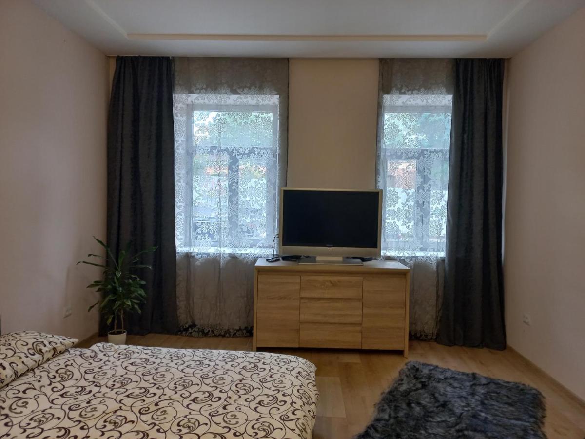 На Ярослава Мудрого Lviv Extérieur photo