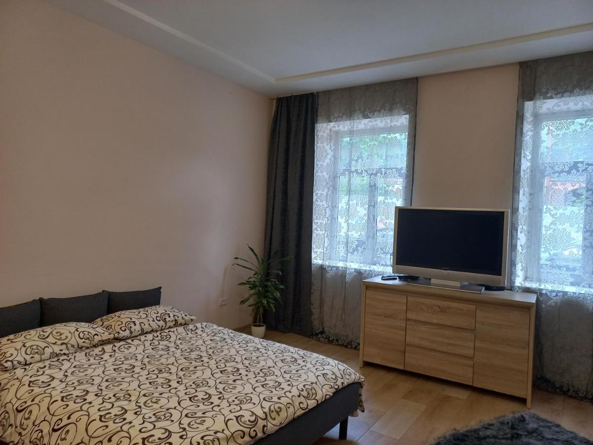 На Ярослава Мудрого Lviv Extérieur photo